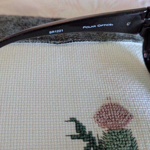 Polar Optics Women's Victoria Fits Over Sunglasses Purple - Picture 4 of 9